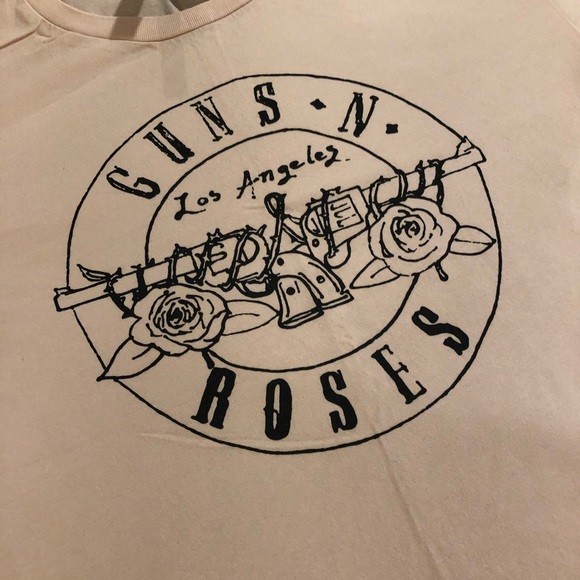Pink Guns N’ Roses tee - Picture 2 of 3